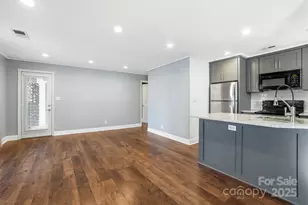 2502 Cranbrook Ln, Charlotte, NC 28207 - Photo 3