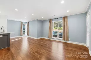 2502 Cranbrook Ln, Charlotte, NC 28207 - Photo 11