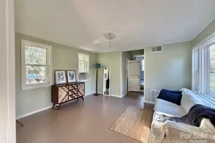 25 Sweet Clover Ln, Hendersonville, NC 28739 - Photo 13