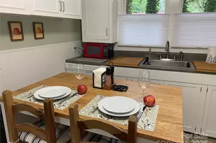 25 Sweet Clover Ln, Hendersonville, NC 28739 - Photo 5