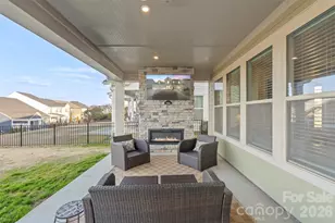 2434 Paddlers Cove Dr, Clover, SC 29710 - Photo 37