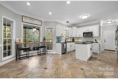 5665 Crown Terrace, Hickory, NC 28601 - Photo 15