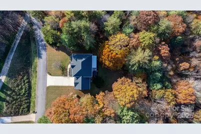 5665 Crown Terrace, Hickory, NC 28601 - Photo 7