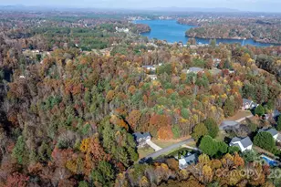 5665 Crown Terrace, Hickory, NC 28601 - Photo 11