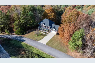 5665 Crown Terrace, Hickory, NC 28601 - Photo 9