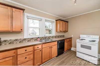 569 Hunter Avenue, Kannapolis, NC 28083 - Photo 9