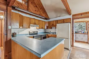 6130 Howard Gap Rd, Saluda, NC 28773 - Photo 9