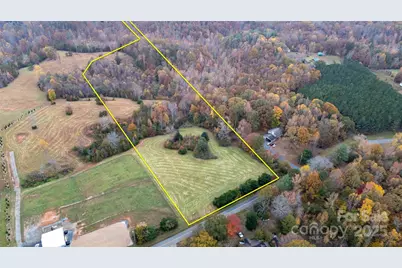 2597 Green Creek Drive, Columbus, NC 28722 - Photo 3