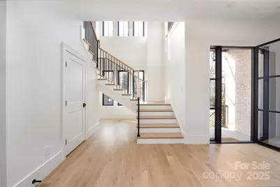 4041 Hiddenbrook Drive, Charlotte, NC 28205 - Photo 9