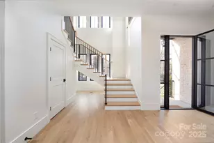 4041 Hiddenbrook Dr, Charlotte, NC 28205 - Photo 9