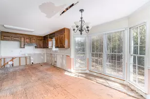 9208 Willowglen Trail, Charlotte, NC 28215 - Photo 7