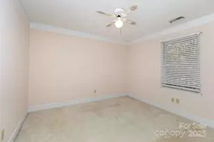 9208 Willowglen Trail, Charlotte, NC 28215 - Photo 15