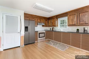 9208 Willowglen Trail, Charlotte, NC 28215 - Photo 5