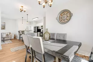 11 Byrdcliffe Ln, Asheville, NC 28805 - Photo 9