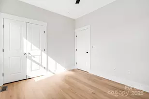 11 Byrdcliffe Ln, Asheville, NC 28805 - Photo 23