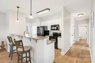 11 Byrdcliffe Ln, Asheville, NC 28805 - Photo 7