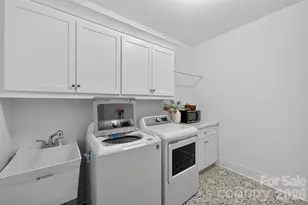 3015 Virginia Ave, Charlotte, NC 28205 - Photo 13