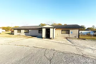 31613 McGregor St, Pageland, SC 29728 - Photo 1