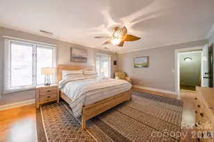 300 Roberts Dr, Hendersonville, NC 28739 - Photo 25