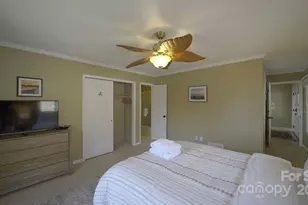 300 Roberts Dr, Hendersonville, NC 28739 - Photo 31