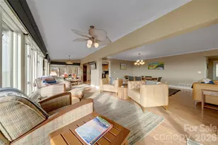 300 Roberts Dr, Hendersonville, NC 28739 - Photo 9