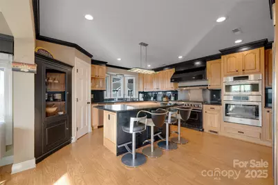 300 Roberts Drive, Hendersonville, NC 28739 - Photo 15