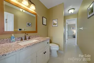 300 Roberts Dr, Hendersonville, NC 28739 - Photo 33