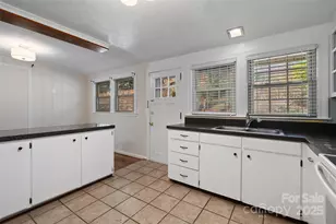 233 Rolling Dr, Waynesville, NC 28786 - Photo 7