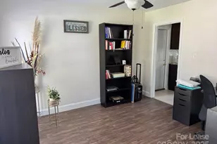 9507 Guernsey Ct, Charlotte, NC 28213 - Photo 7