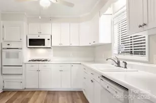 2325 Pinehaven Dr, Gastonia, NC 28054 - Photo 9