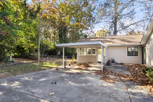 2325 Pinehaven Dr, Gastonia, NC 28054 - Photo 35