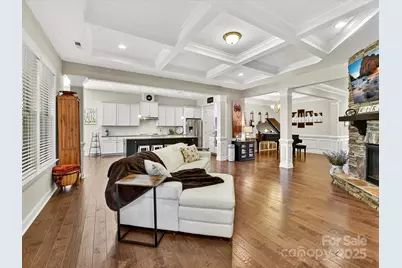 401 Hollyhock Drive, Matthews, NC 28104 - Photo 15