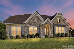 401 Hollyhock Dr, Matthews, NC 28104 - Photo 3