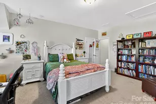 401 Hollyhock Dr, Matthews, NC 28104 - Photo 25