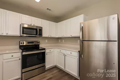 7419 Mary Jo Helms Drive, Charlotte, NC 28215 - Photo 7