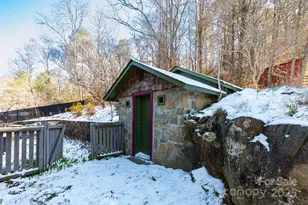 1115 Bee Tree Rd, Swannanoa, NC 28778 - Photo 25