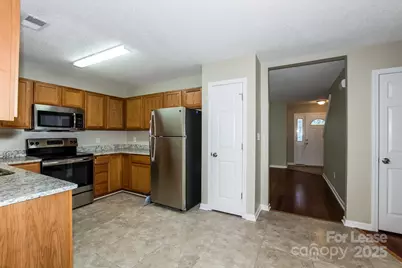 9529 Bradstreet Commons Way, Charlotte, NC 28215 - Photo 7