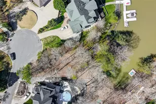 11055 Holiday Cove Dr, Tega Cay, SC 29708 - Photo 29