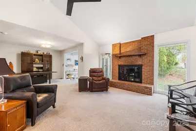 5134 Dunes Court, Charlotte, NC 28226 - Photo 9