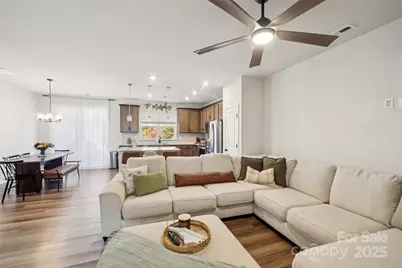 1103 Grays Mill Road, Charlotte, NC 28215 - Photo 5