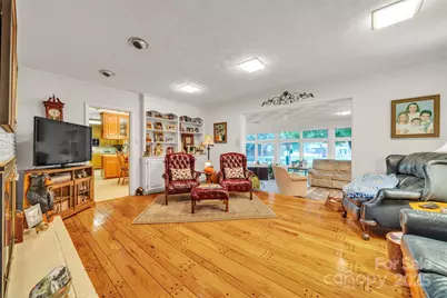 3486 E Main Street, Claremont, NC 28610 - Photo 7