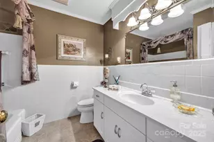 3486 E Main St, Claremont, NC 28610 - Photo 25