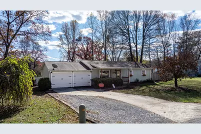 1553 Castell Lane, Hickory, NC 28601 - Photo 1