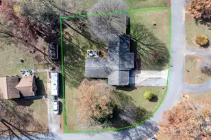 1553 Castell Ln, Hickory, NC 28601 - Photo 27