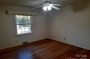 121 Greenview Dr, Kannapolis, NC 28081 - Photo 9