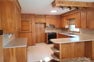 121 Greenview Dr, Kannapolis, NC 28081 - Photo 7