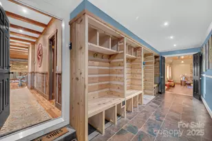 2035 Grouse Moor Dr, Sugar Mountain, NC 28604 - Photo 9