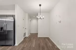 3220 Selwyn Farms Ln, Charlotte, NC 28209 - Photo 9