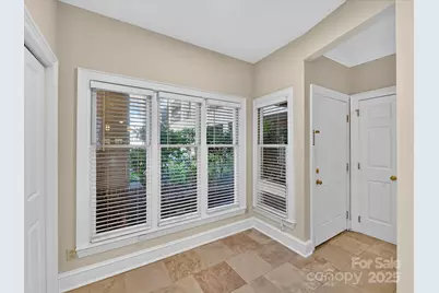 325 Queens Road #2, Charlotte, NC 28204 - Photo 5