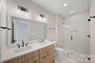 105 Collin Pl, Asheville, NC 28804 - Photo 15